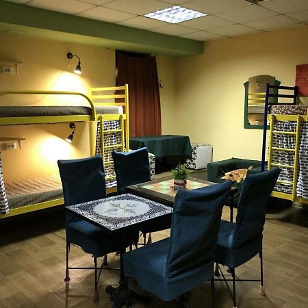 Fish Andrey Hostel Днепр Экстерьер фото
