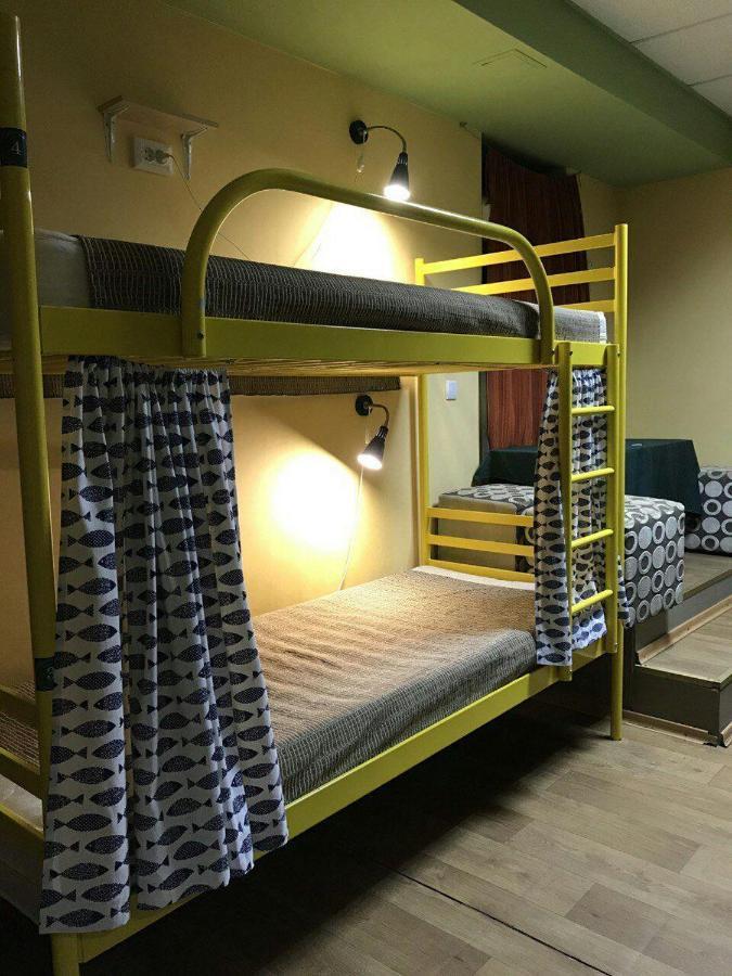 Fish Andrey Hostel Днепр Экстерьер фото